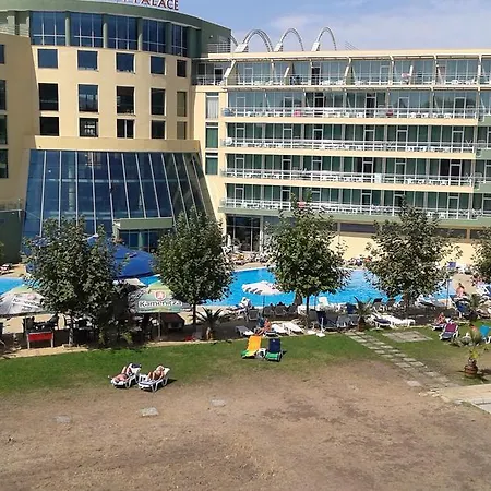 Ganz Real Estate 1 Апартамент *